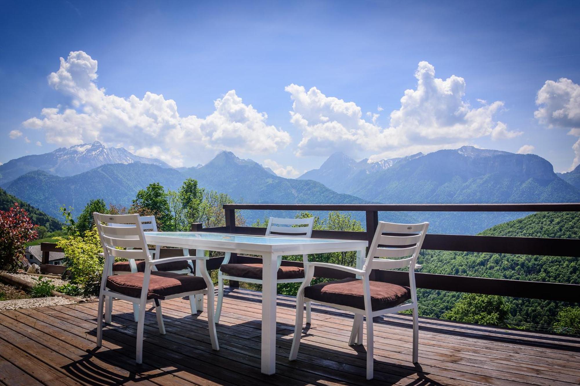 In The Heart Of Nature With An Unique View Plan Montmin Exterior foto